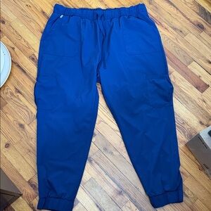 Hanes women’s Cargo  scrub Pants in Deep Blue